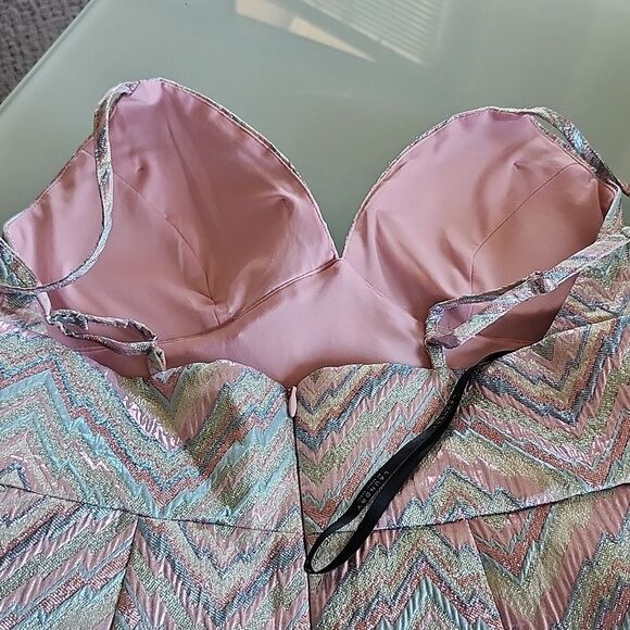 Laundry By Shelli Segal Metallic Dress - Picture 12 of 12